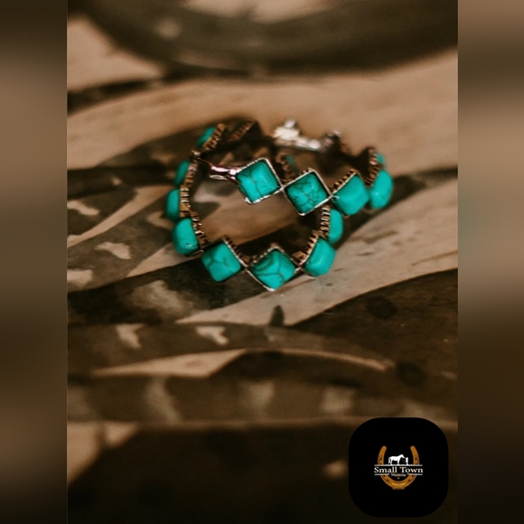 Laredo Sky Hoop Earrings - Picture 2 of 2